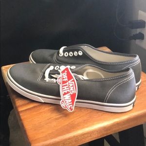 Gray vans size 8.5